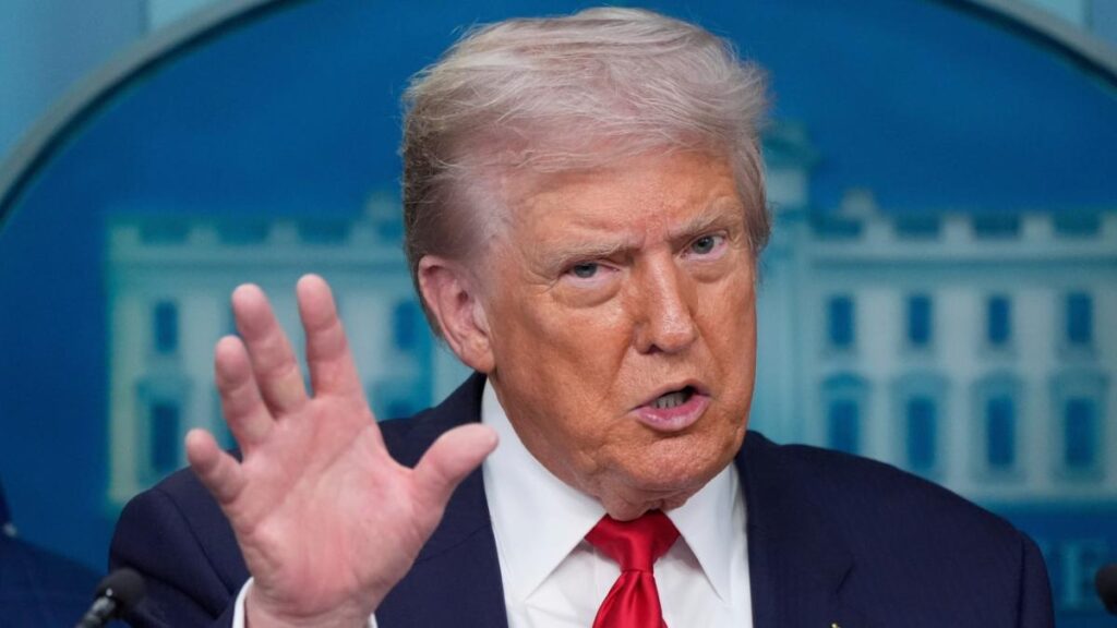 Trump Threatens Fresh Air Strikes on Iran as Ceasefire Collapses, Raising Fears of Wider Middle East War